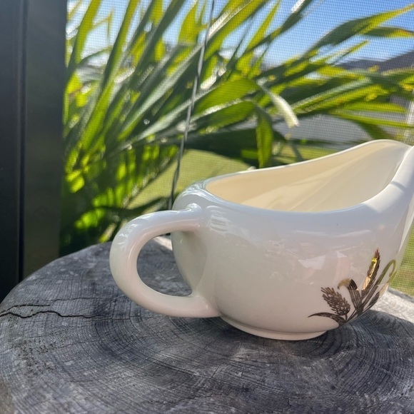 Vintage Golden Wheat Gravy Boat Sauce Server w/Handle - Picture 8 of 12